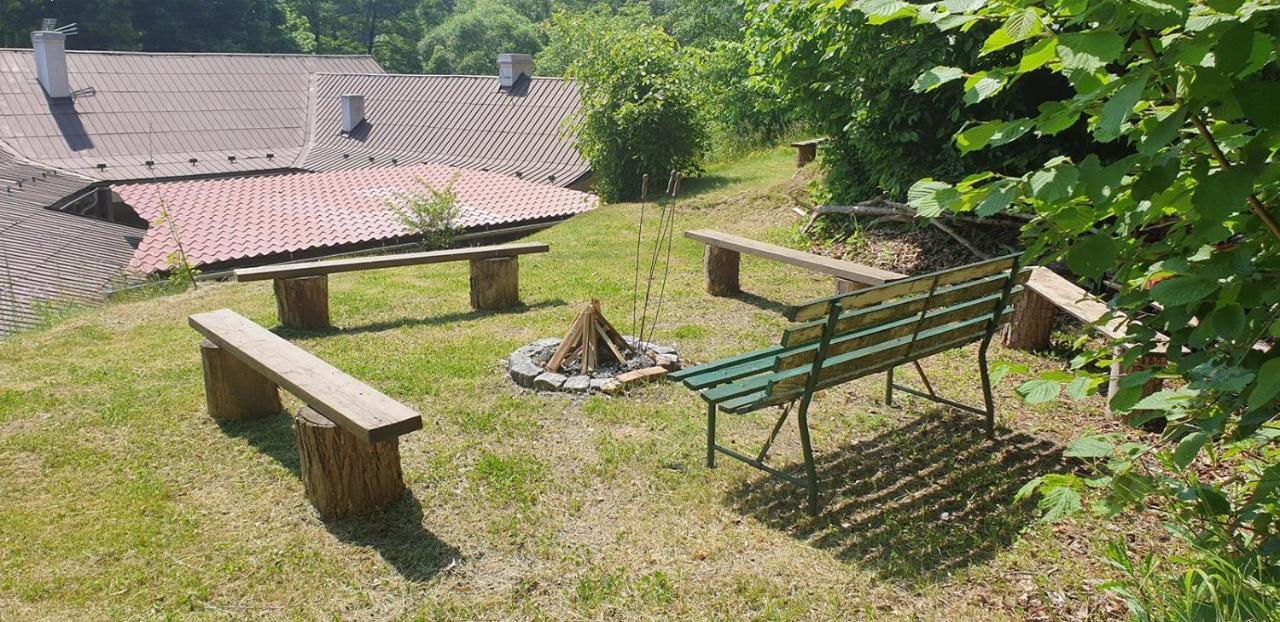 Hotel Penzion A Restaurace U Baby Subrovy Kokorin Exterior foto